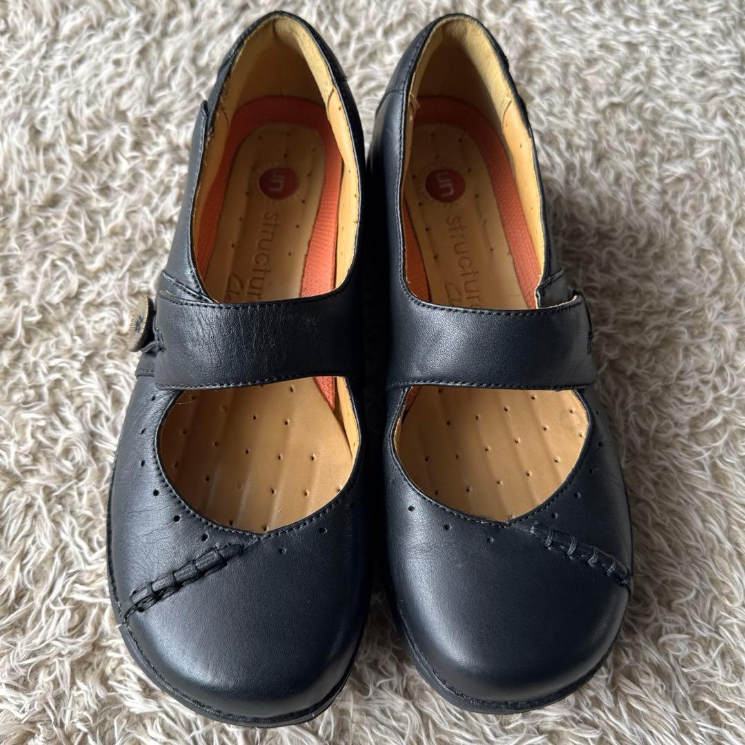 Clarks〈クラークス〉 本革　レザー　コンフォートフラットシューズ　ブラック
