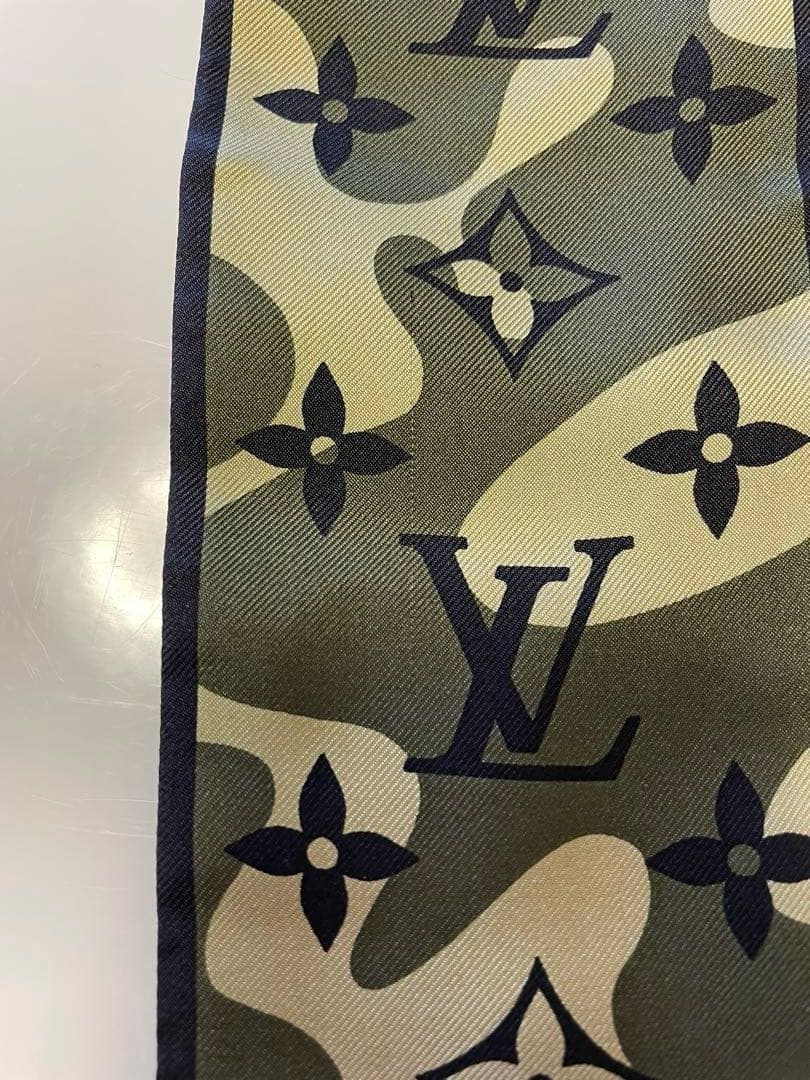 ルイヴィトン　カモフラージュ　スカーフ　村上隆