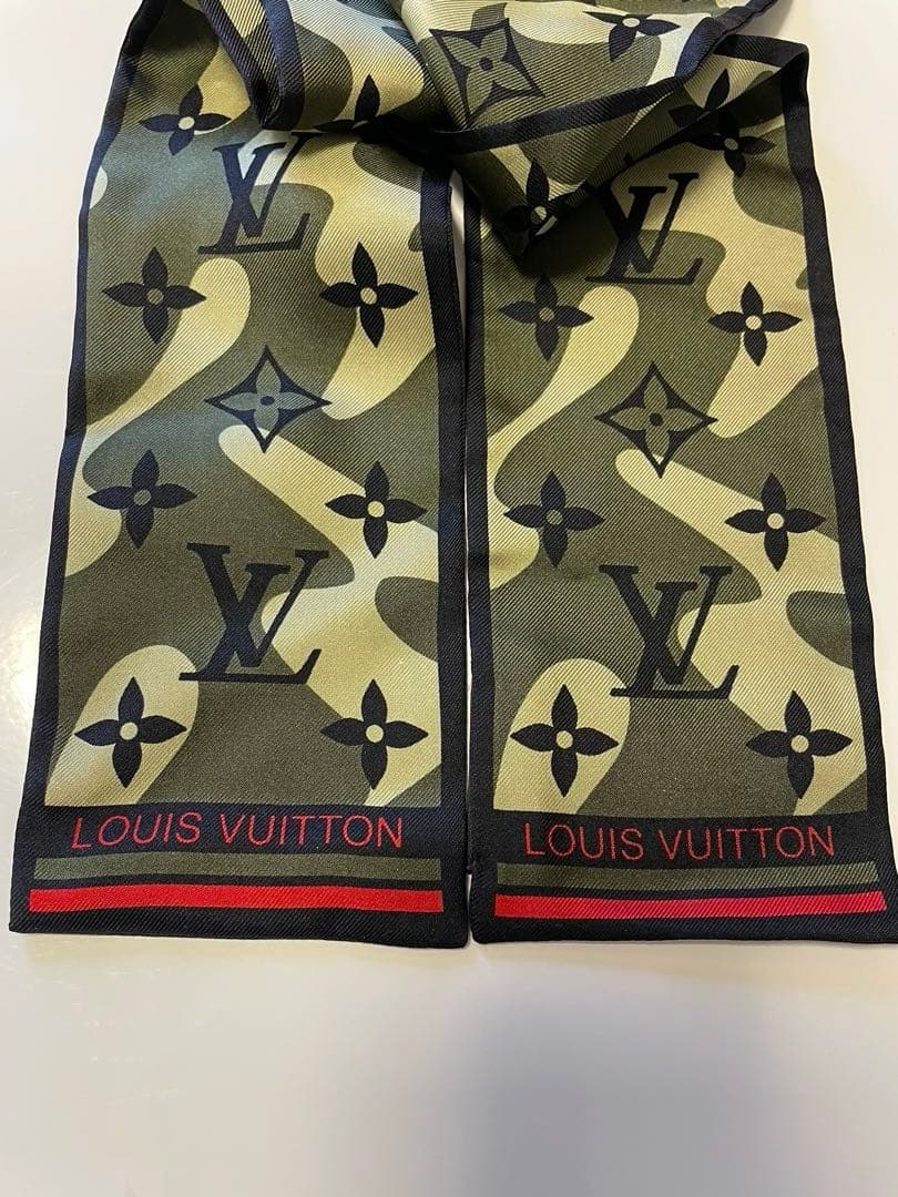 ルイヴィトン　カモフラージュ　スカーフ　村上隆