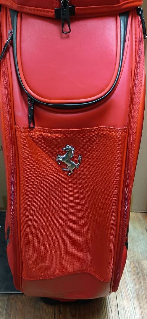 【希少】フェラーリ キャディバッグ ゴルフバッグ レッド カート型 5分割
