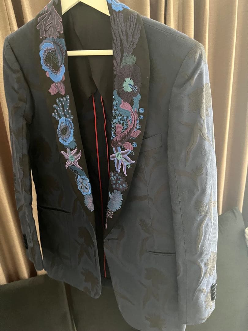 ネイビー 花柄刺繍 テーラードジャケット