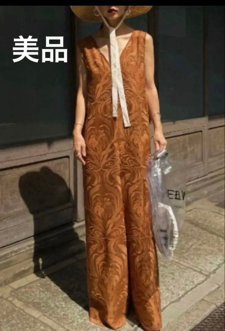 【美品】Ameri VINTAGE CHLOE V NECK ROMPERS S