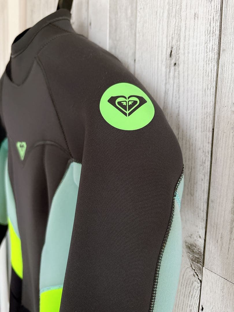 タイムセールROXY ロキシー ウエットスーツ ウェットスーツ 美品 3/3mm