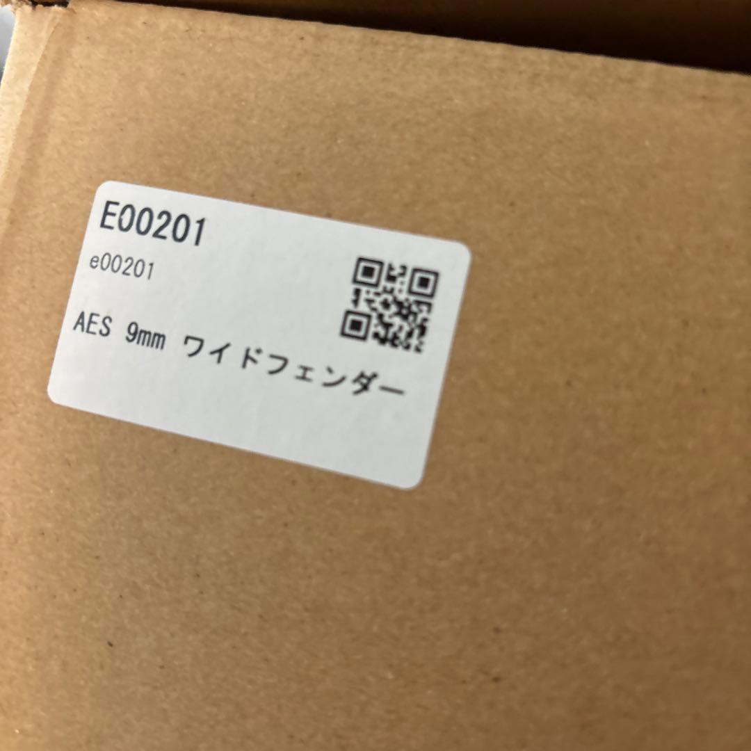 ショーワガレージJB64 AES ワイドフェンダー　フロント側新品、リア側中古品