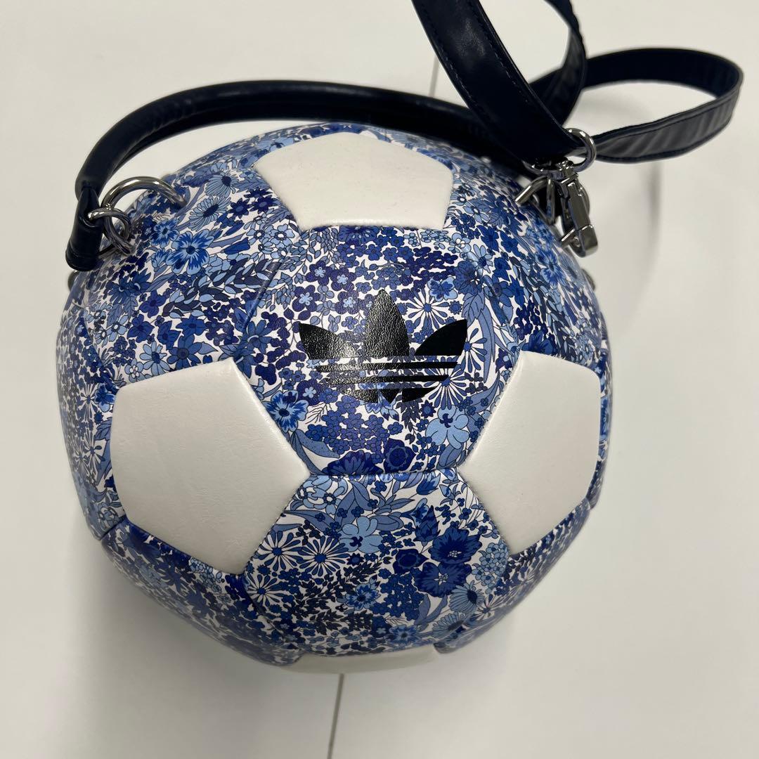 アディダス　サッカーボールバッグ