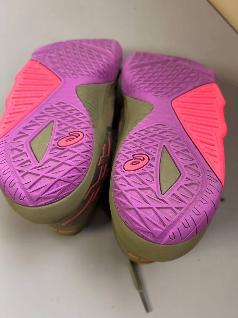 値下げ中【美品】asics⭐︎UNPRE ARS LOW 2