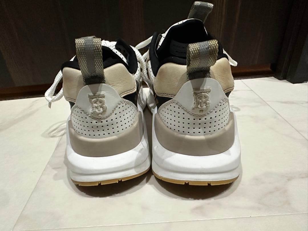 バーバリー　スニーカー　SIZE37 ウィメンズ　BURBERRY