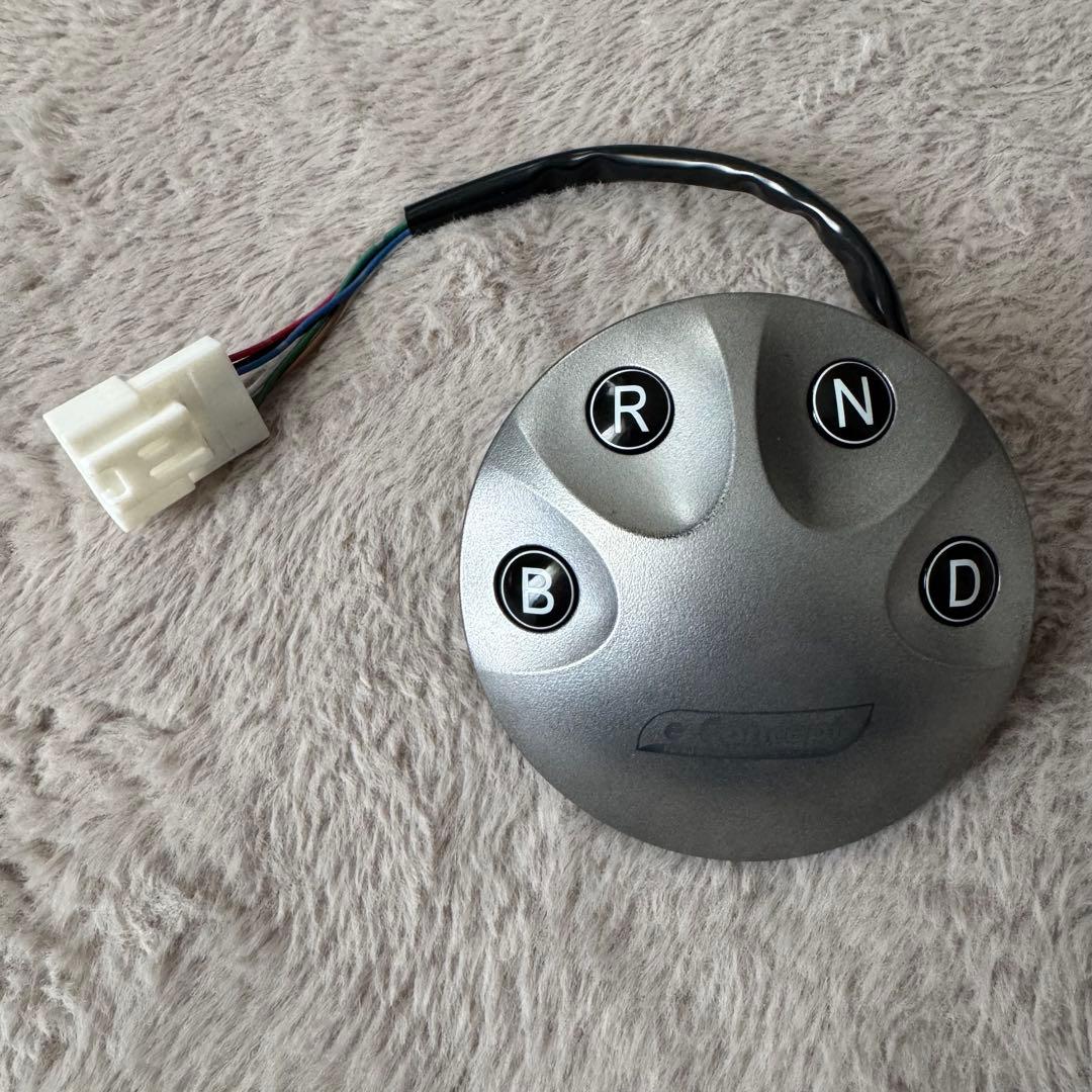 レア？ プリウス30 ミラリード インテリジェンス ポジション シフト パネル