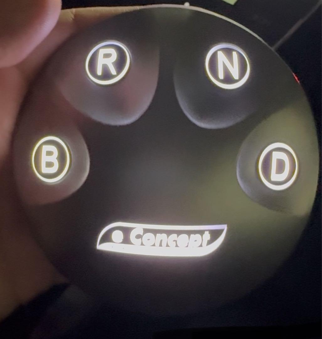 レア？ プリウス30 ミラリード インテリジェンス ポジション シフト パネル