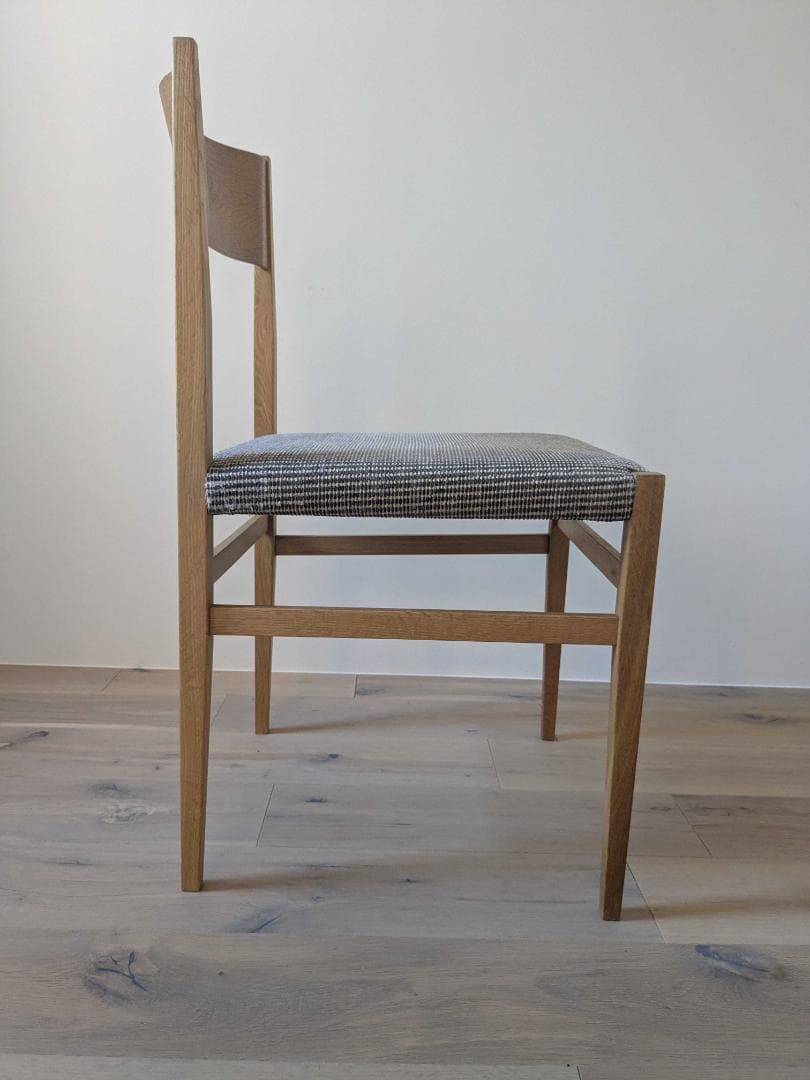 宮崎椅子製作所　Menu メニューサイドチェア