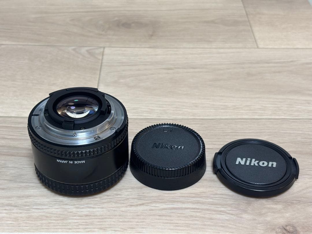 Nikon AF NIKKOR 35mm F2 (ニコン/単焦点)