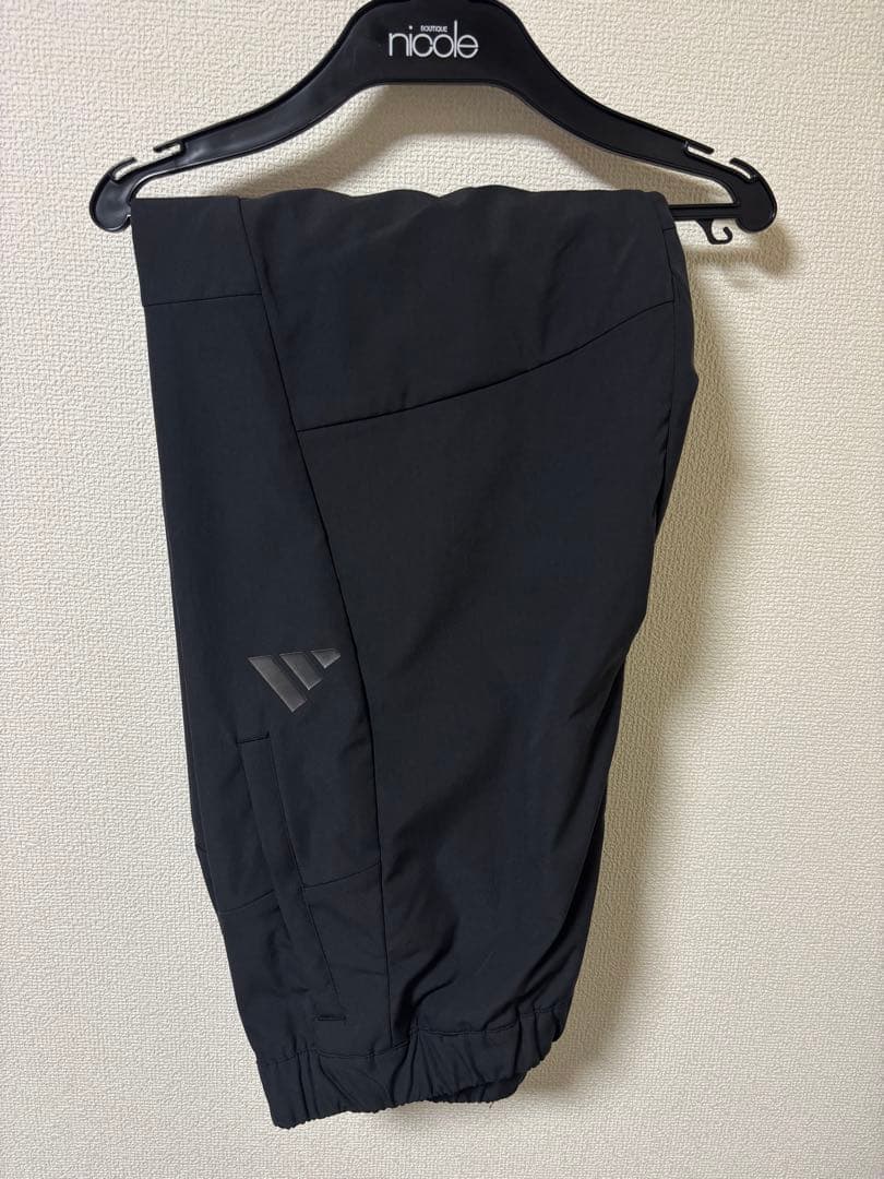 adidas 2025春夏限定モデルプレミアムストレッチウーブン上下セットアップ