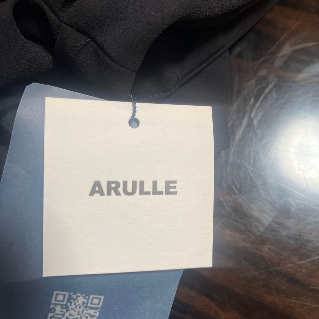 ARULLE ブラックオールインワン