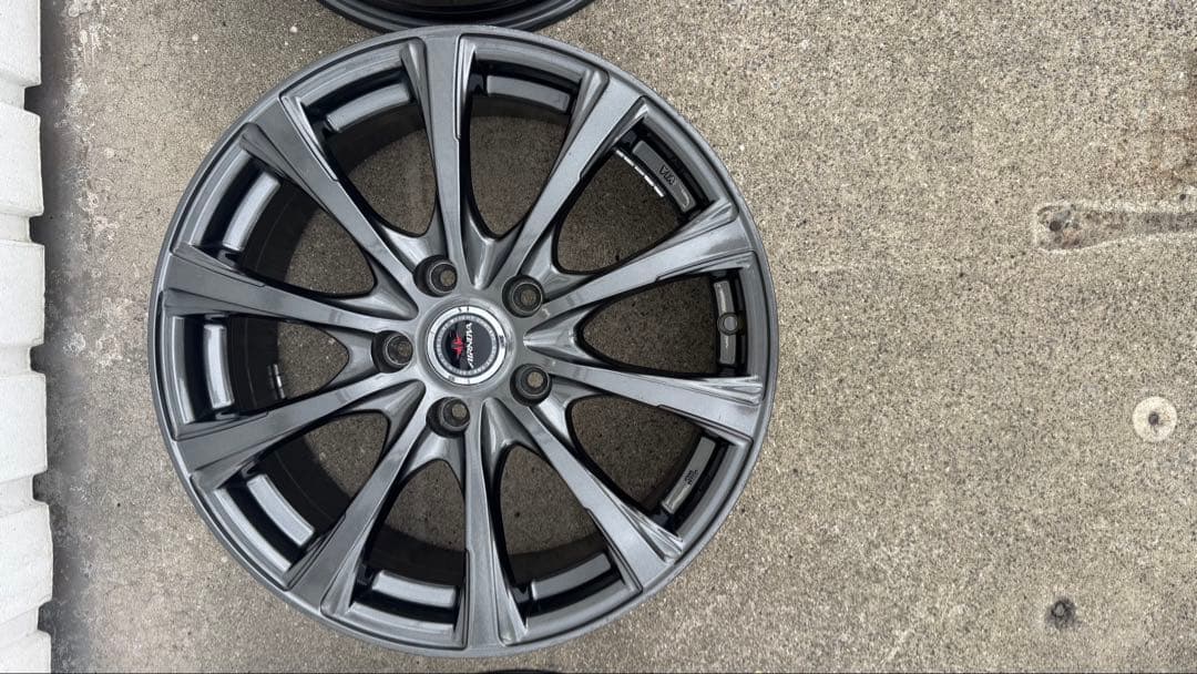 t*a様 17インチホイール　アルヴェル・セレナ