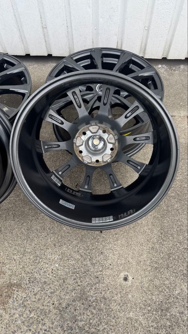 t*a様 17インチホイール　アルヴェル・セレナ