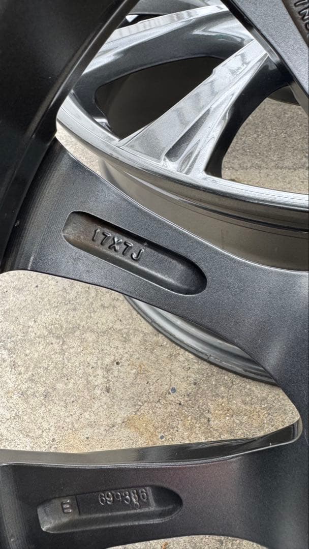 t*a様 17インチホイール　アルヴェル・セレナ