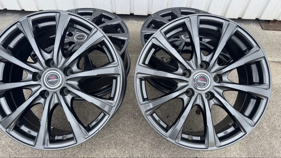 t*a様 17インチホイール　アルヴェル・セレナ