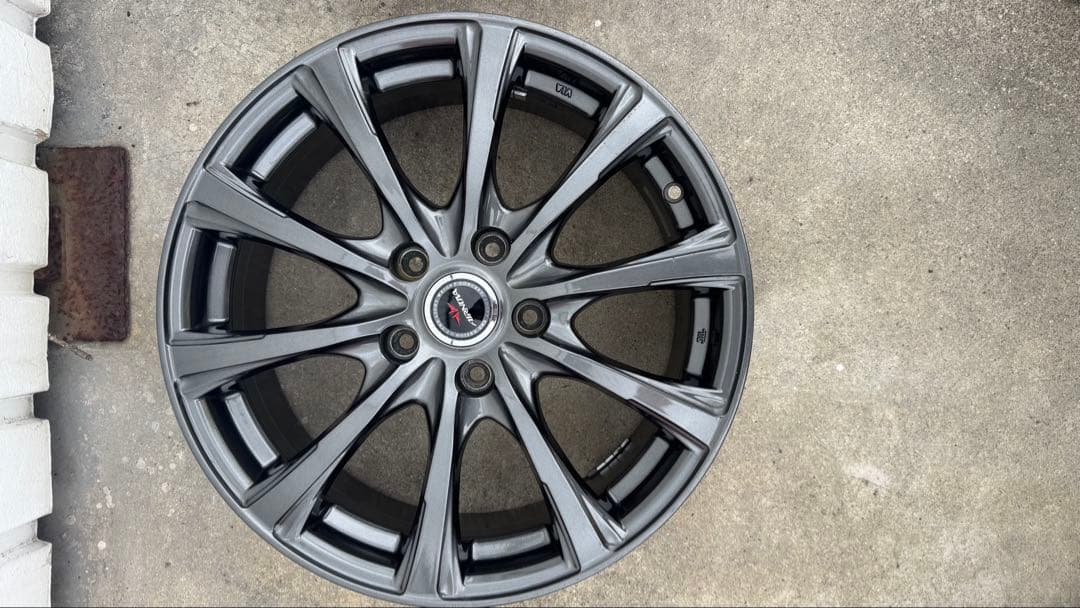 t*a様 17インチホイール　アルヴェル・セレナ