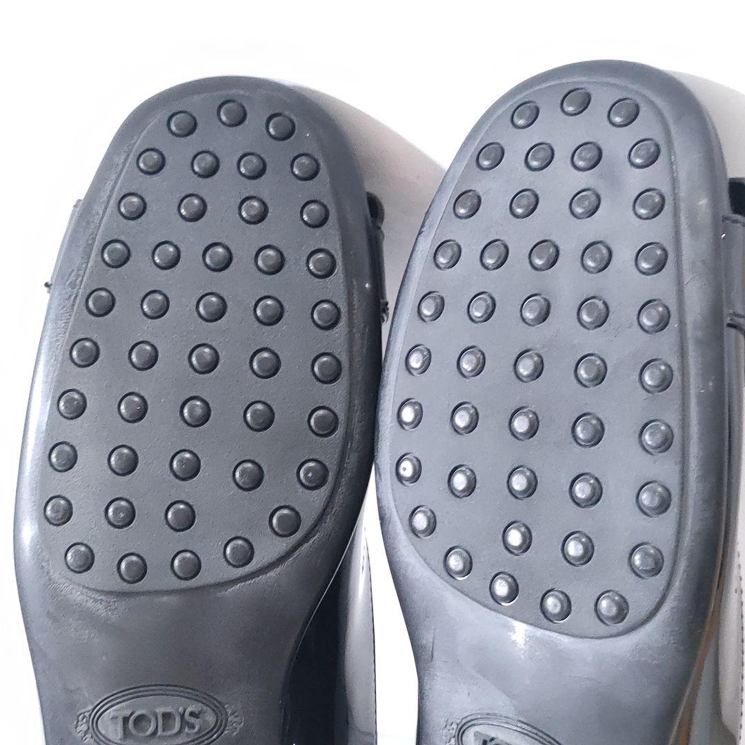 箱付き美品✨TOD'S　ケイト　エナメルフラットパンプス　黒　チェーン　35.5