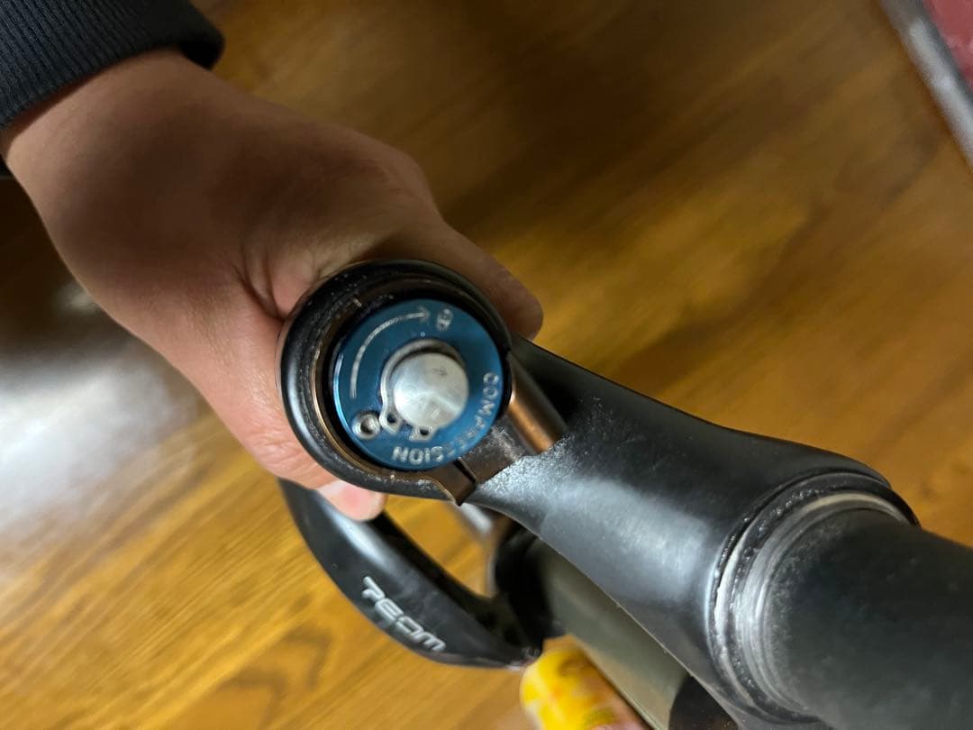 ROCKSHOK ReBa サスペンションフォーク　26インチ