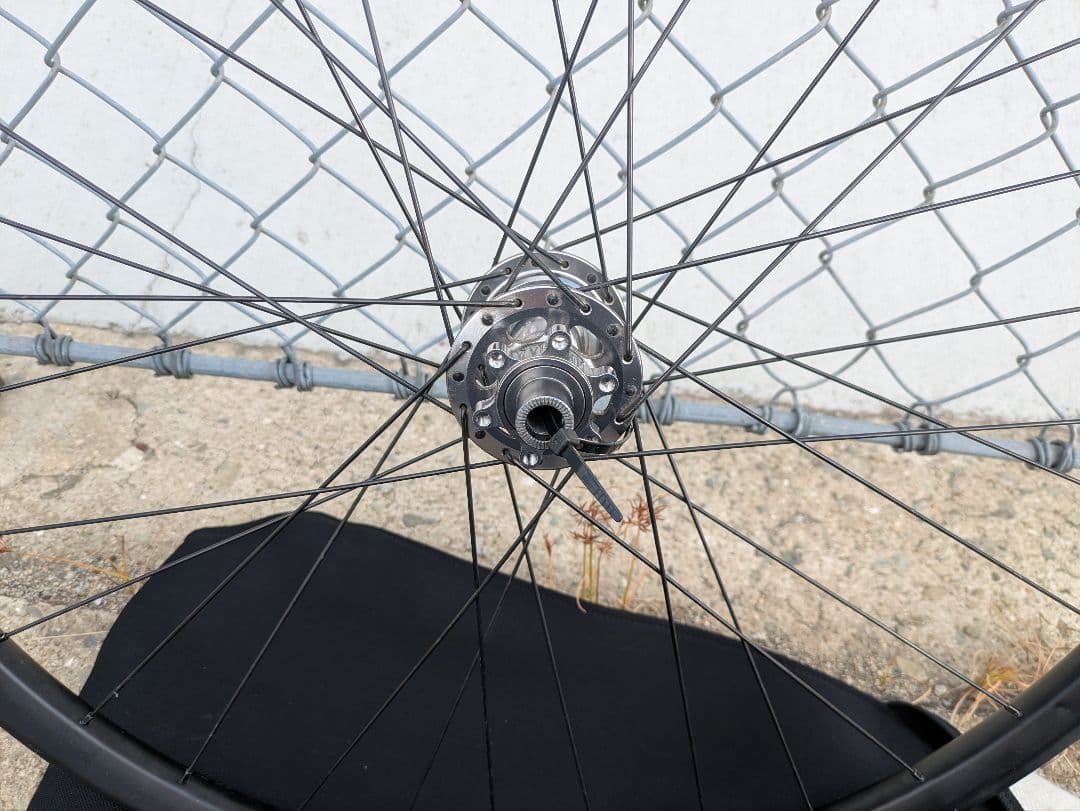 Kuwaharaディアボロ　 Stans　Flow　mk4手組み29erホイール