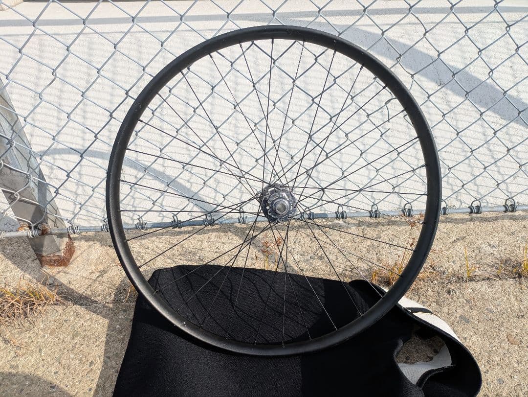 Kuwaharaディアボロ　 Stans　Flow　mk4手組み29erホイール