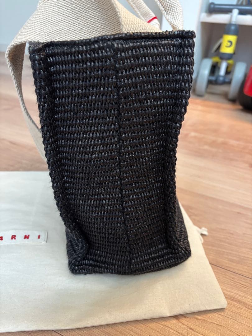 MARNI 黒 かごバッグ 保存袋付き