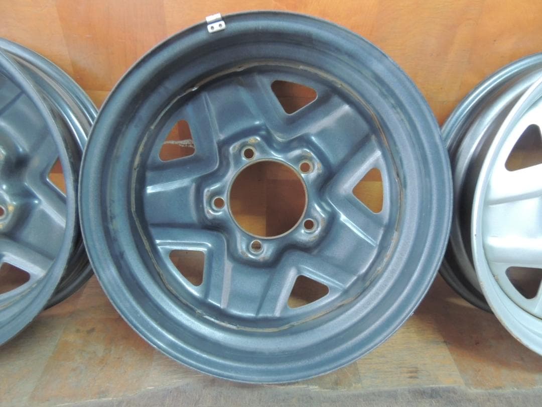 C15　ジムニー　純正スチールホイール　4本　1本リムに傷有り