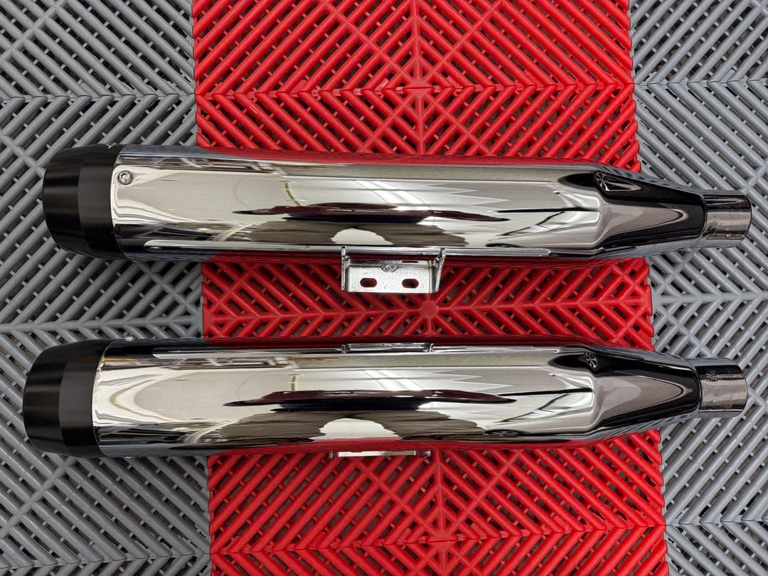 美品　ハーレー ラインハート　ブレイクアウト　3.5インチ マフラー　FXBR