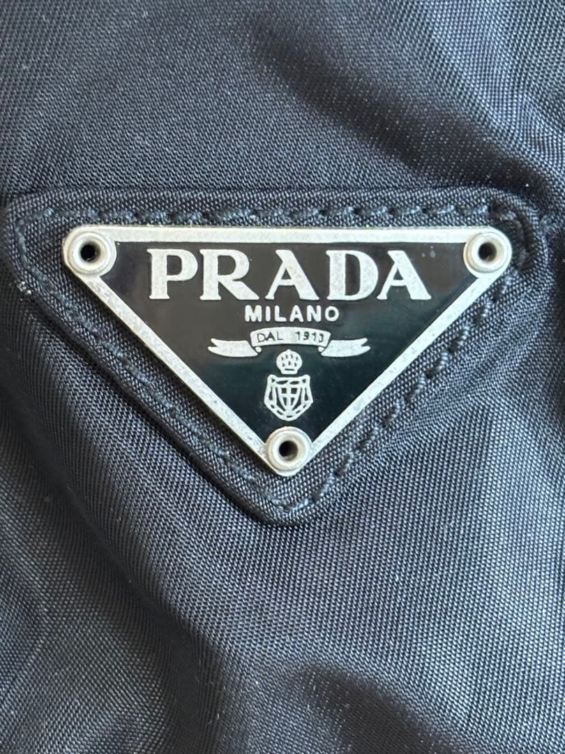 プラダトートバッグ