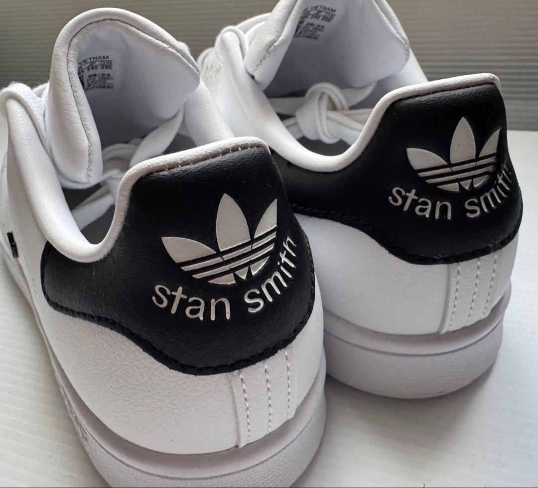 新品未使用 adidas Stan Smith ホワイト/ブラック
