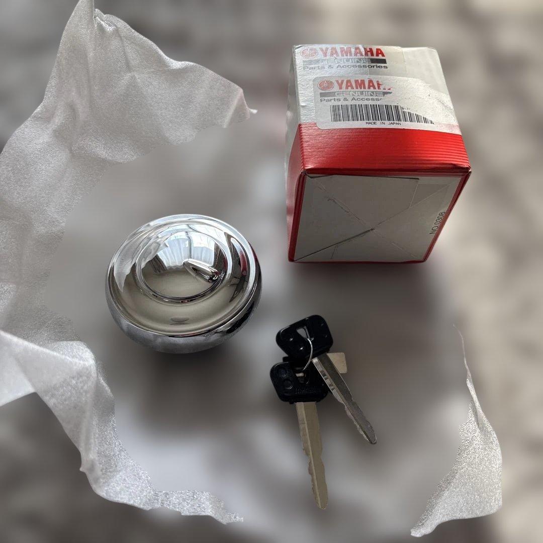 YAMAHA SR400 ３型タンクキャップ