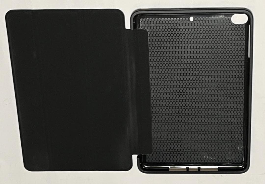 iPad mini 第5世代 64GB Wi-Fiモデル シルバー ケース付