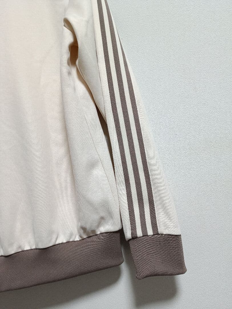 adidas ベージュ クラシック L 美品 JP2522