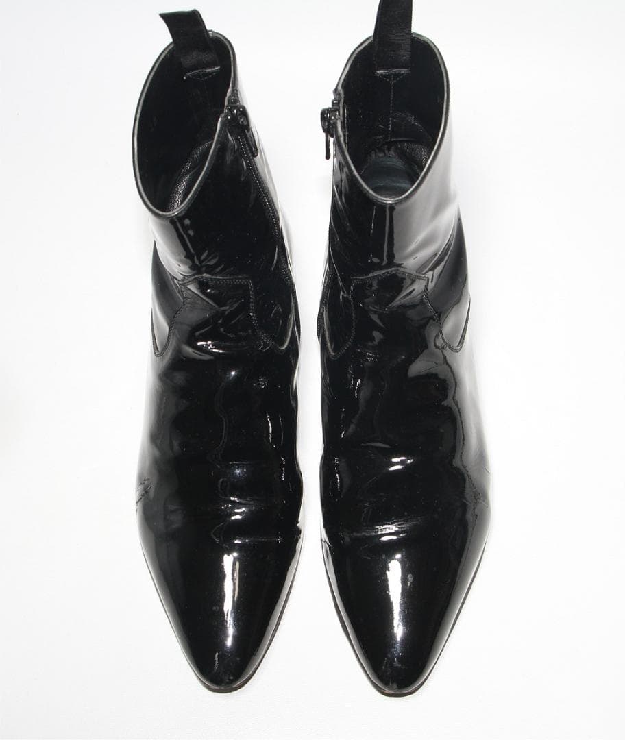 ク*ン様 サンローランパリ ショートブーツ 442221 黒 ブラック エナメル
