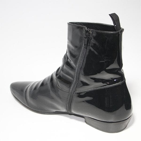 ク*ン様 サンローランパリ ショートブーツ 442221 黒 ブラック エナメル