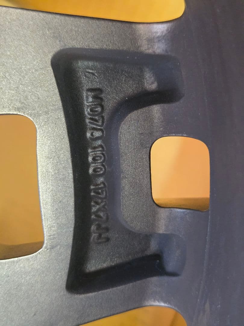 USトヨタ　TRD　17インチアルミホイール中古1本　ランクルプラド、FJ、