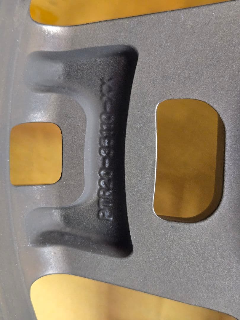 USトヨタ　TRD　17インチアルミホイール中古1本　ランクルプラド、FJ、