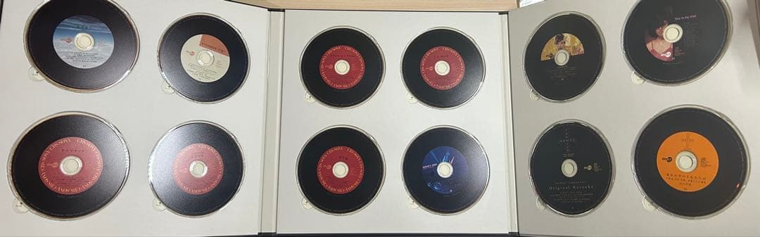 山口百恵 MOMOE PREMIUM 限定