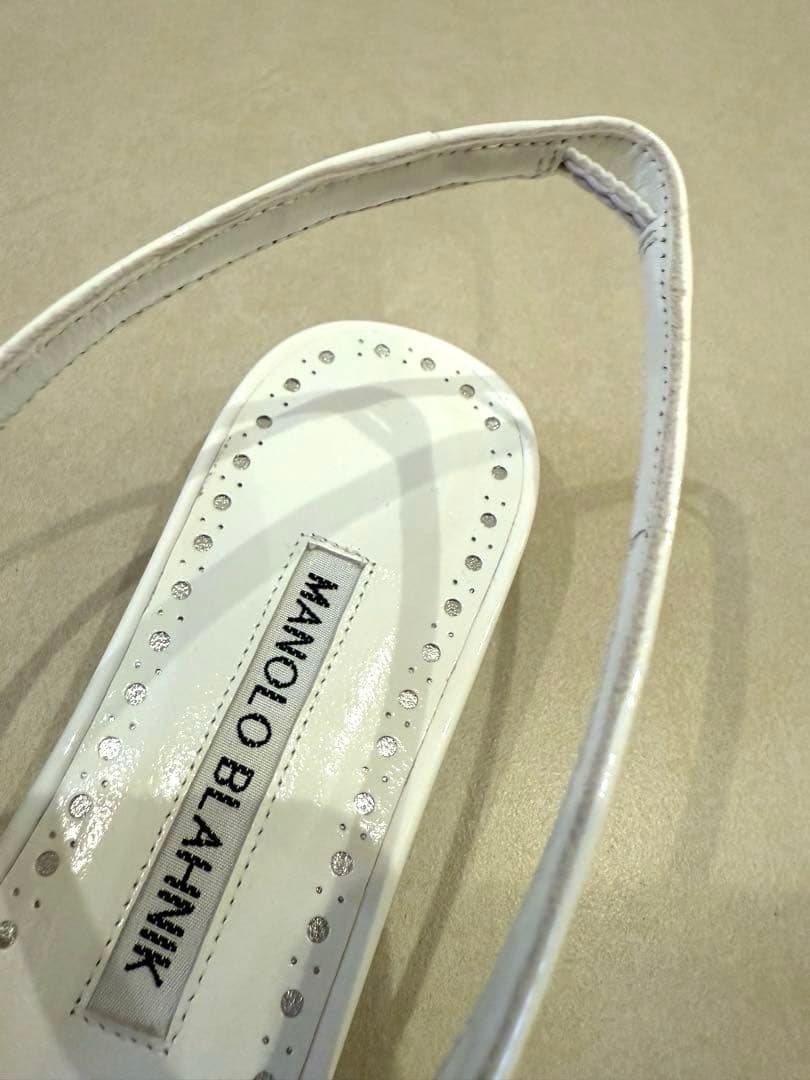 【美品/未使用】37サイズMANOLO BLAHNIK フラットシューズ