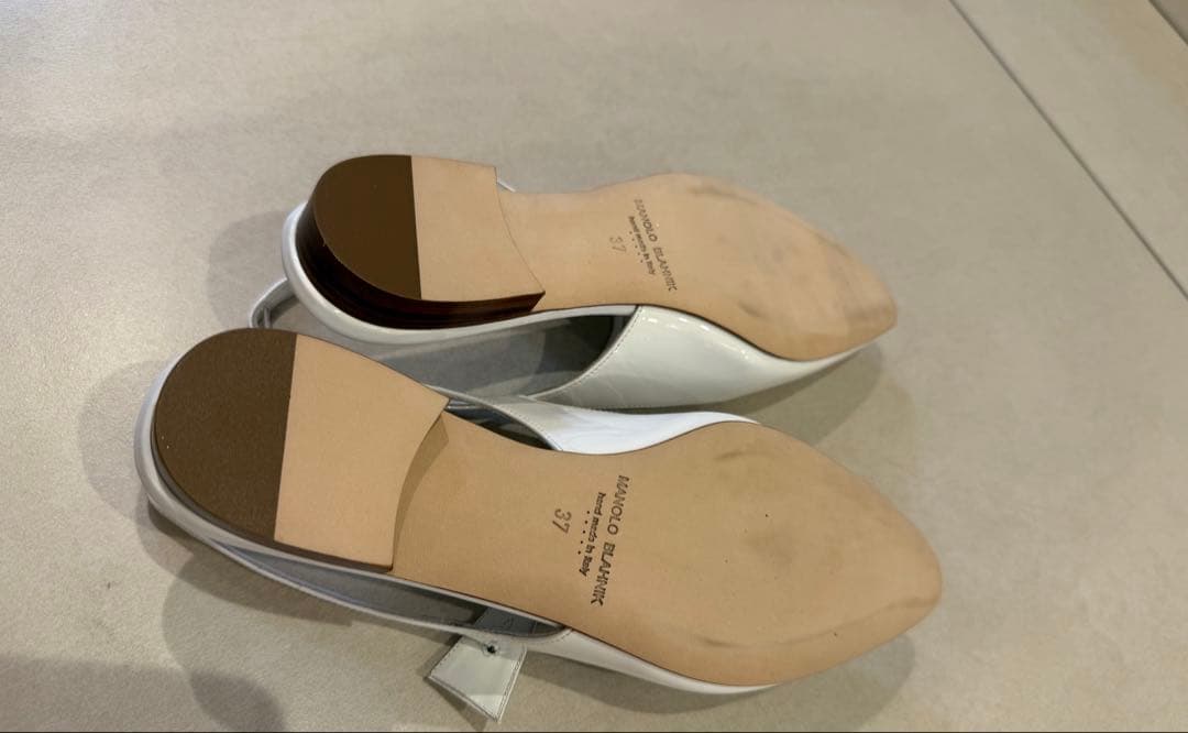 【美品/未使用】37サイズMANOLO BLAHNIK フラットシューズ
