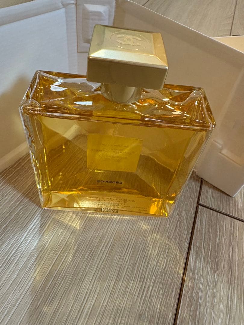 最終価格 CHANEL GABRIELLE ESSENCE 100ml