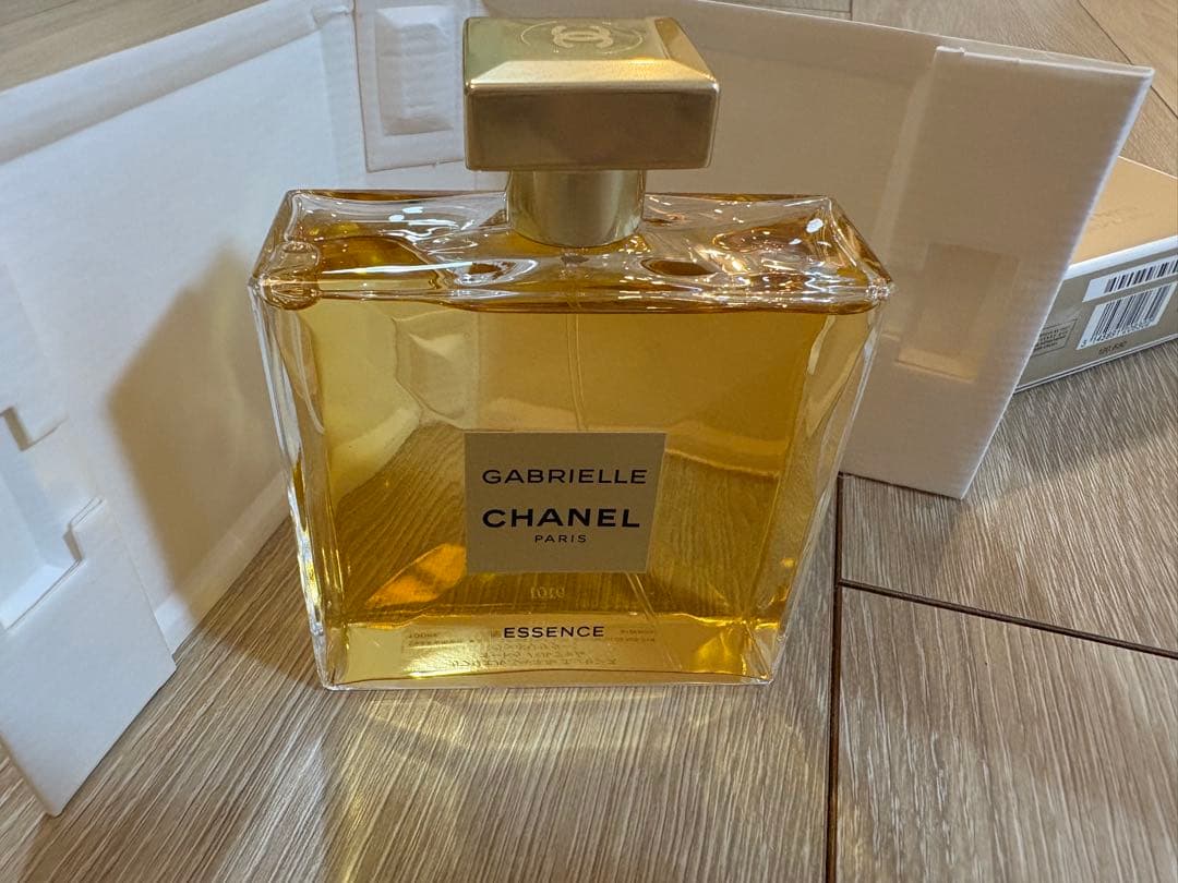 最終価格 CHANEL GABRIELLE ESSENCE 100ml