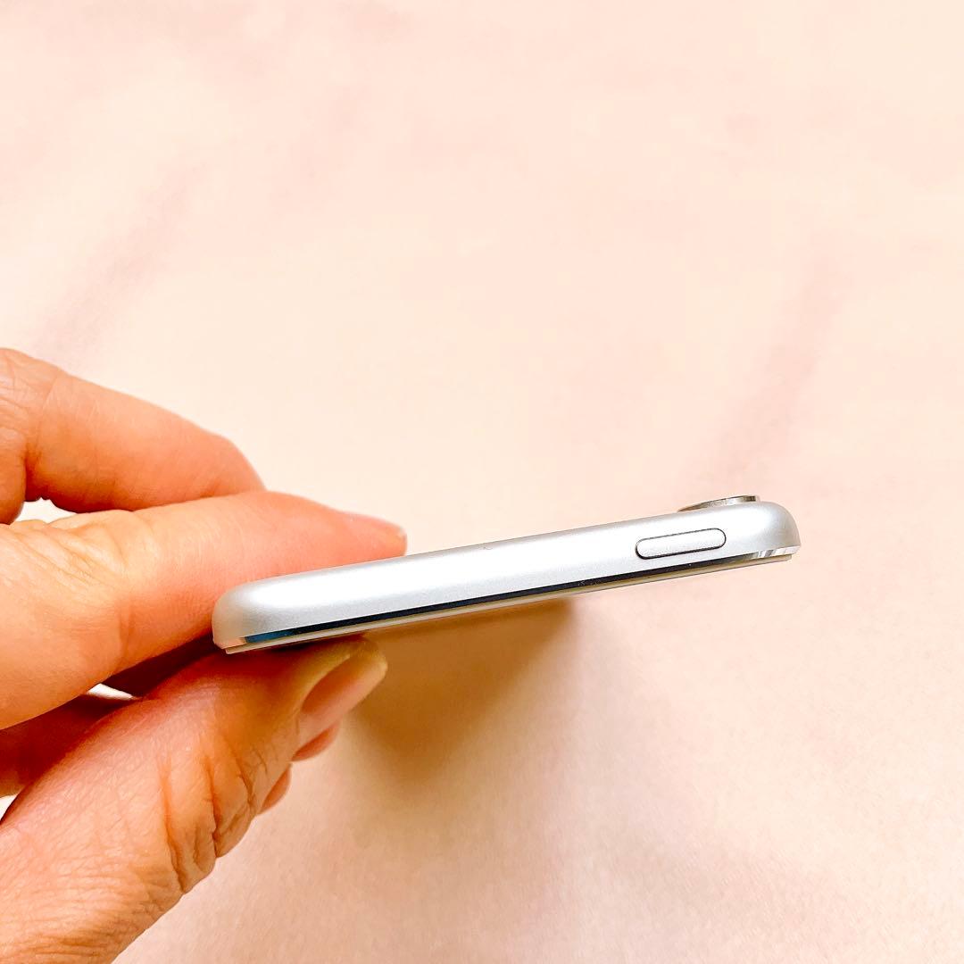 シルバー iPod touch 第6世代 128GB アイポッドApple本体E