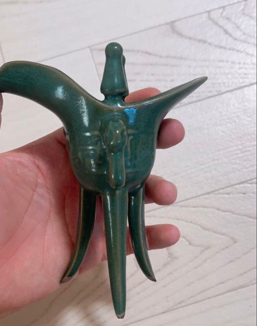 汝瓷绿釉高爵杯　酒器 爵杯 古玩 旧家収蔵 爵 陶芸　古美術品