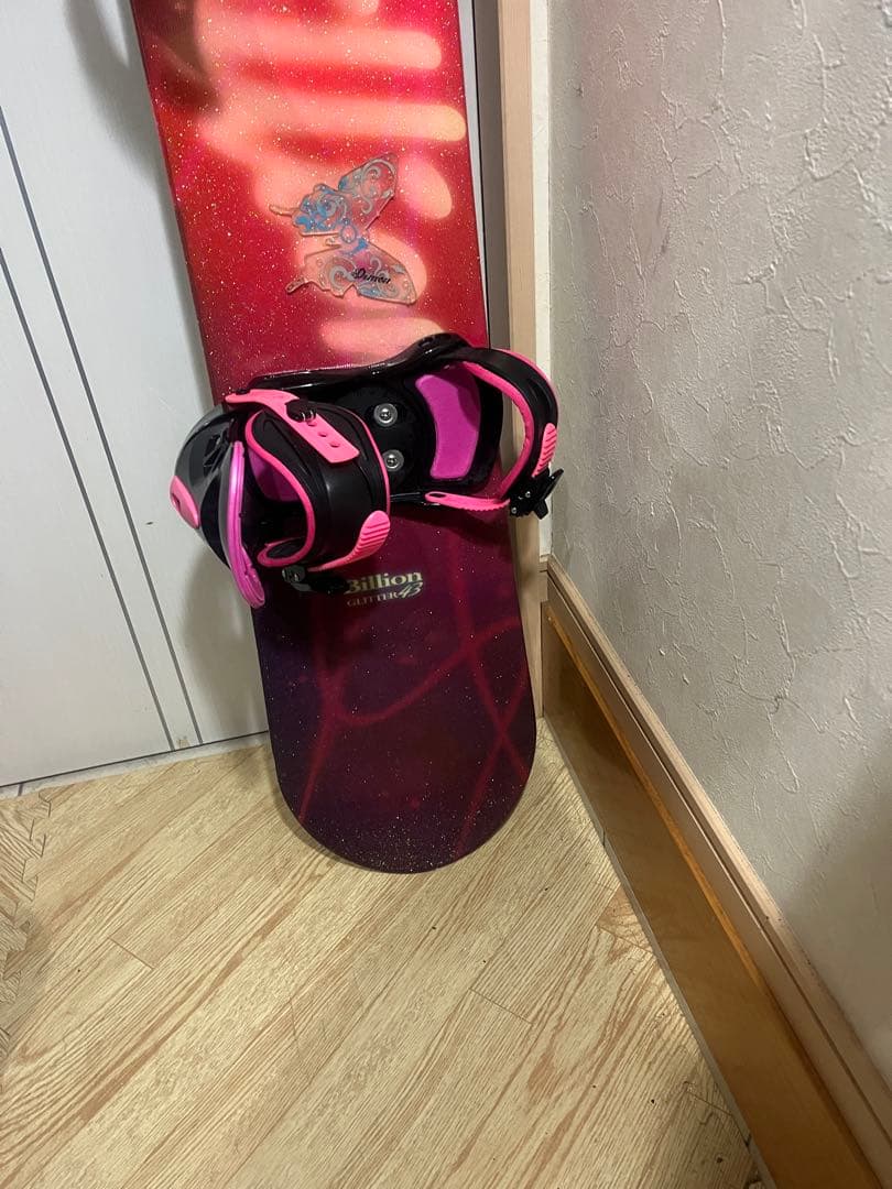 初中級者オールラウンドカービングボード！BILLION 143cm バインセット