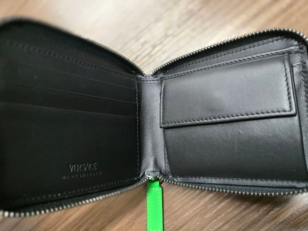 ✦希少✦ ヴェルサーチ 折りたたみ財布 グリーン メデューサ レザー ラウンド