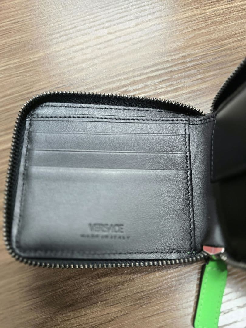 ✦希少✦ ヴェルサーチ 折りたたみ財布 グリーン メデューサ レザー ラウンド