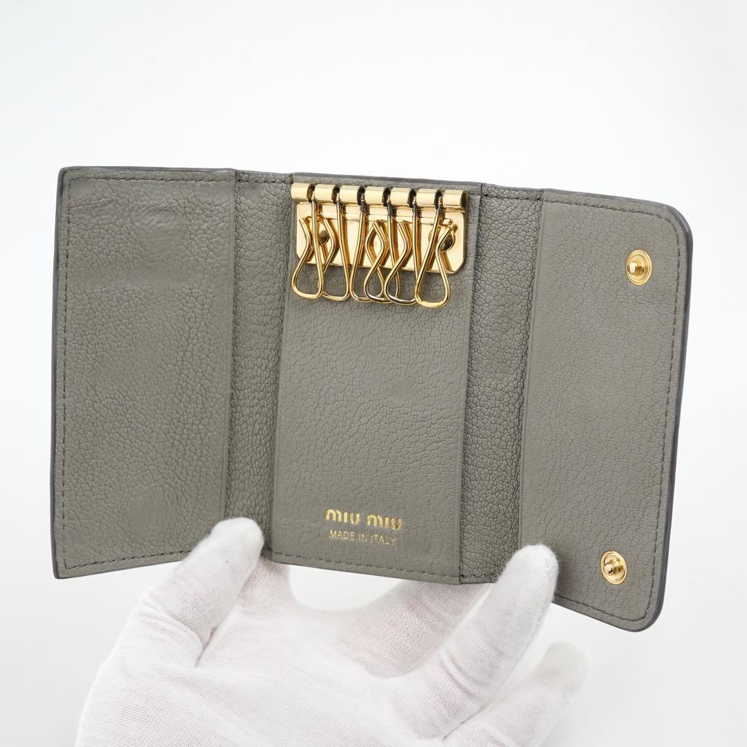 ✨極美品・箱保証書✨　ミュウミュウ　キーケース　RFID クリスタル　リボン