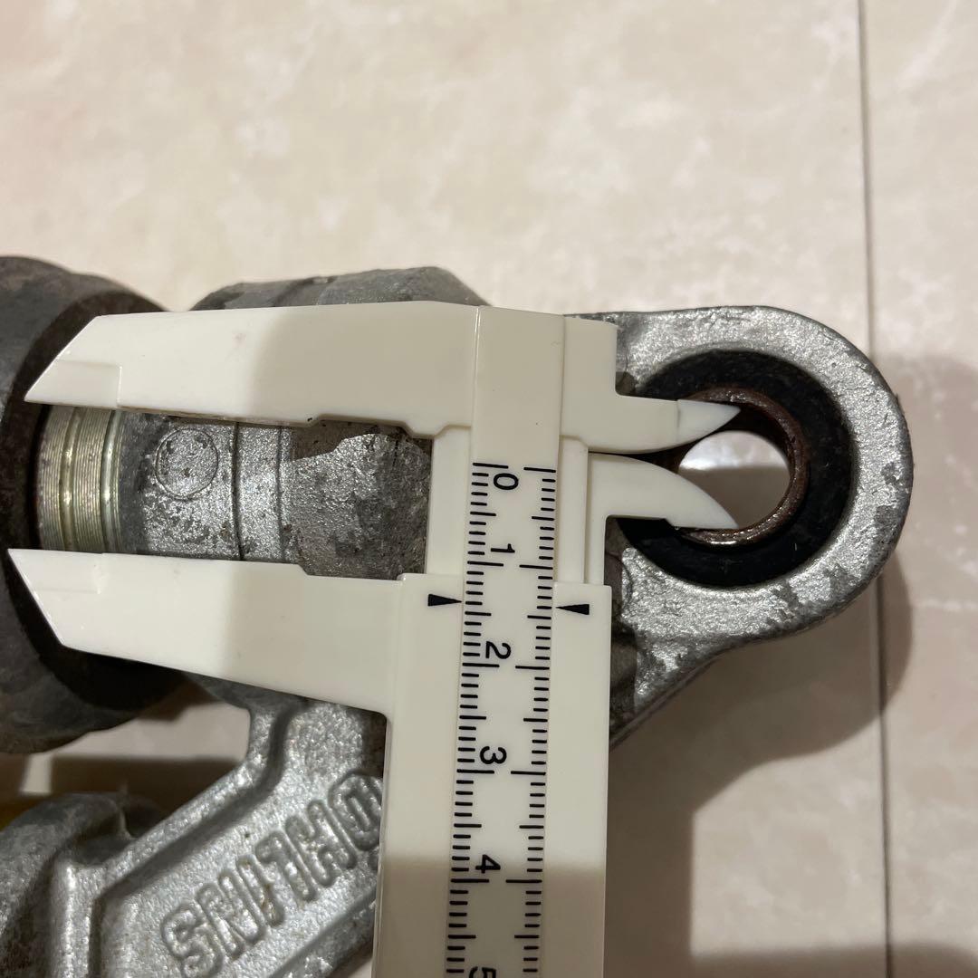 ヤマハ XJR400？ オーリンズ リアサスペンション